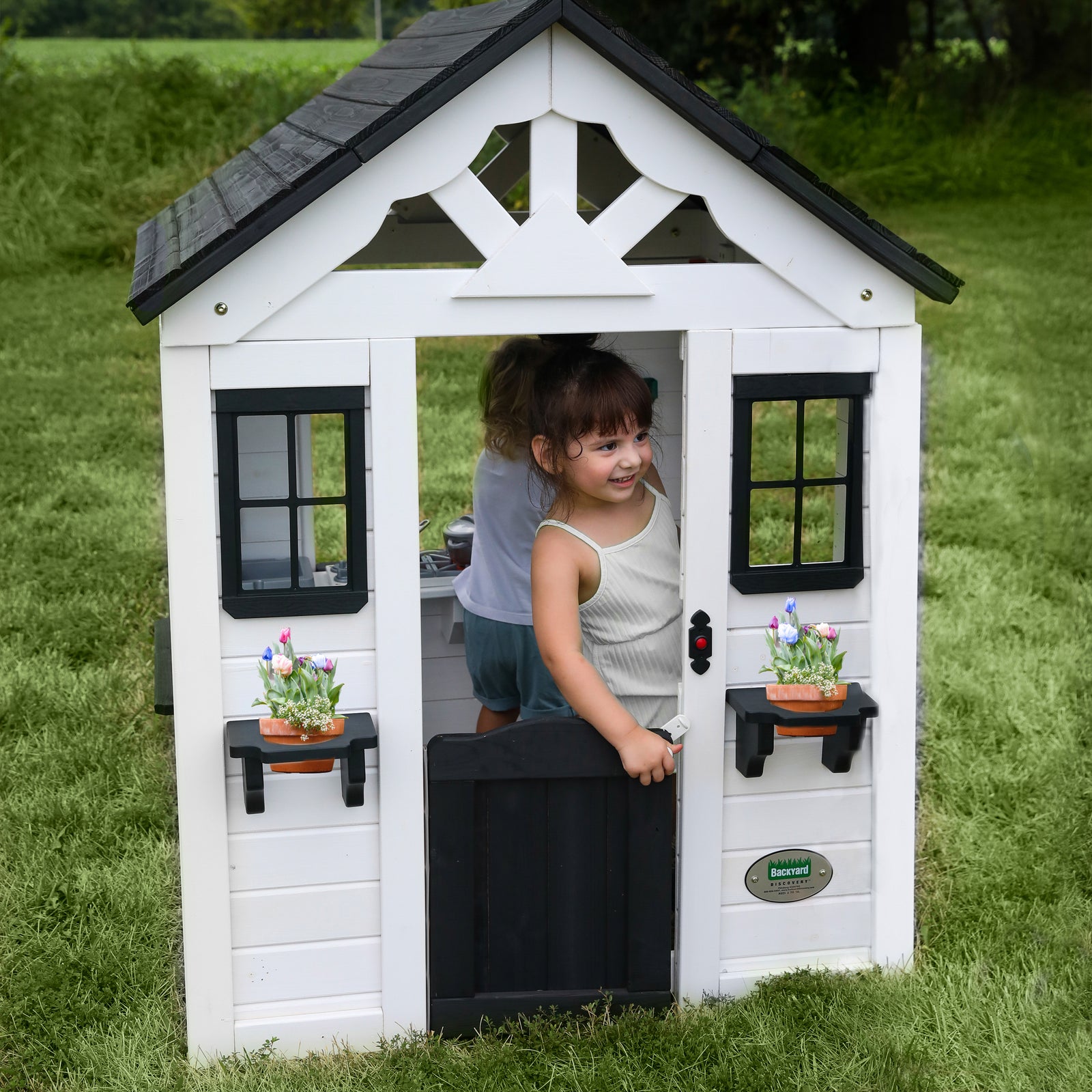 Sweetwater Playhouse - White — manufacturer photo 3