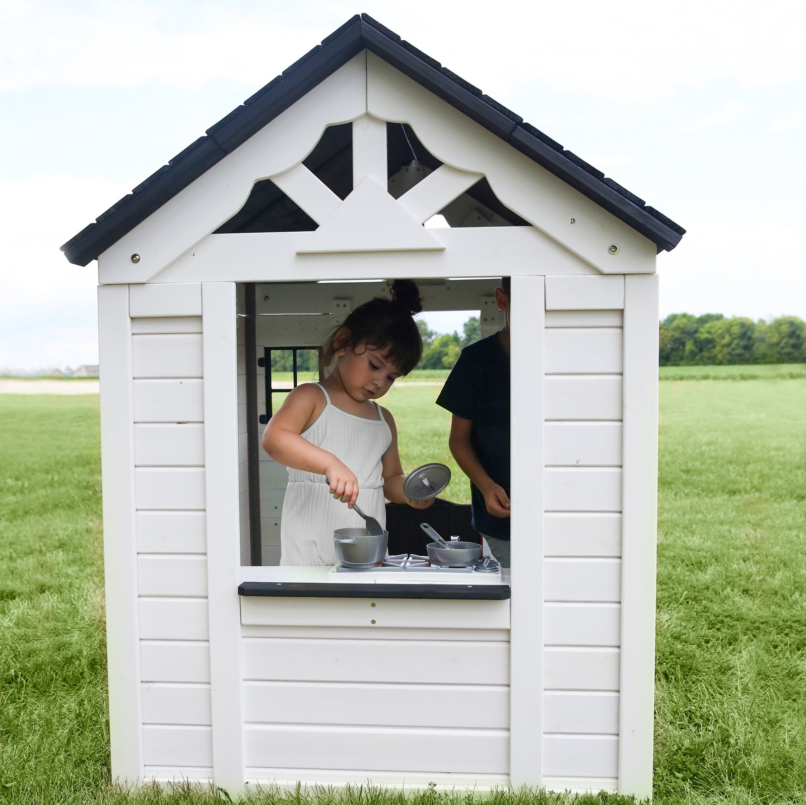 Sweetwater Playhouse - White — manufacturer photo 10