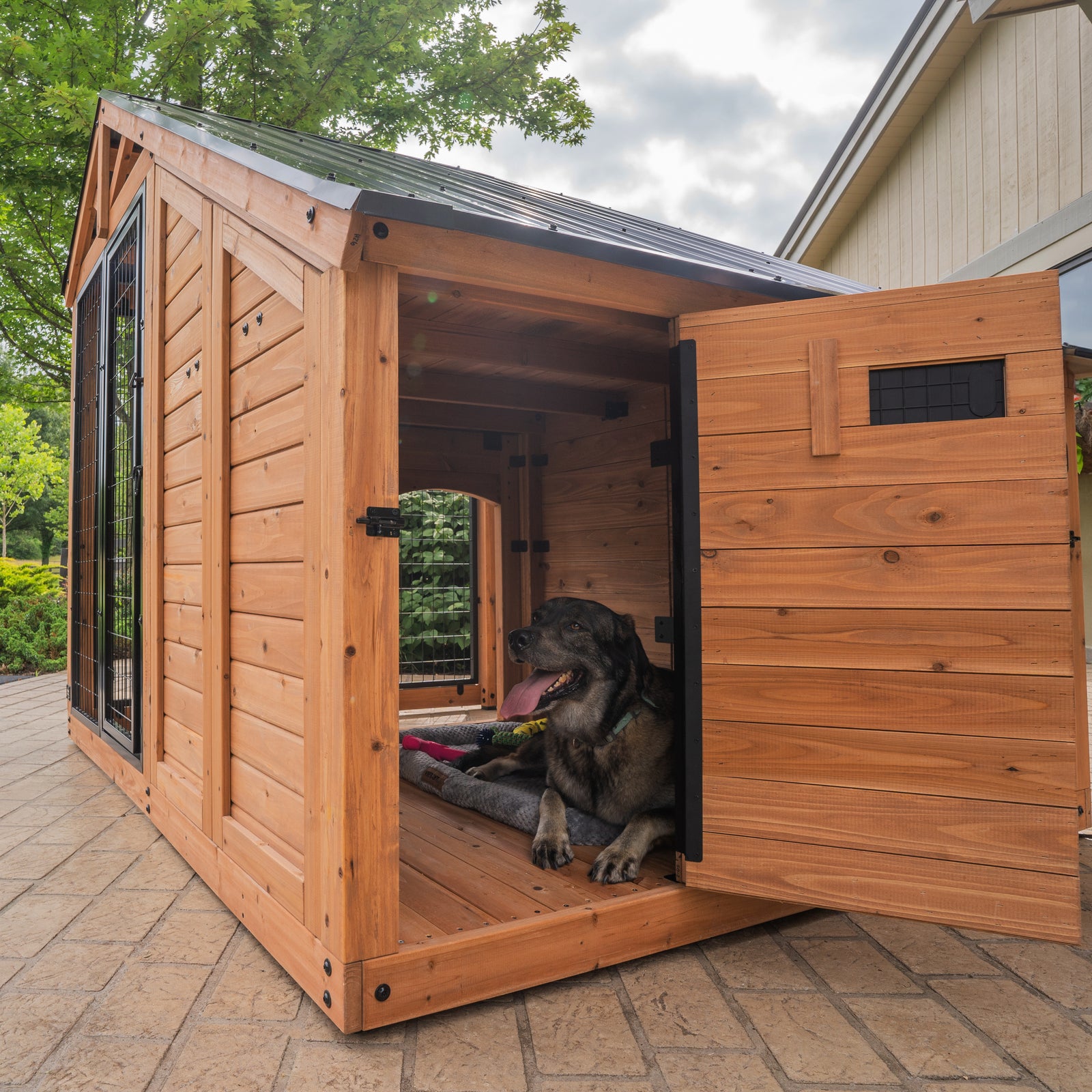 Animal Enclosure — manufacturer photo 7