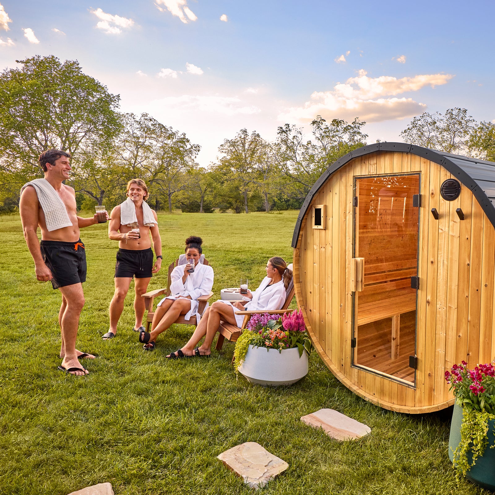 Paxton Outdoor Barrel Sauna 4-6 Person — manufacturer photo 11