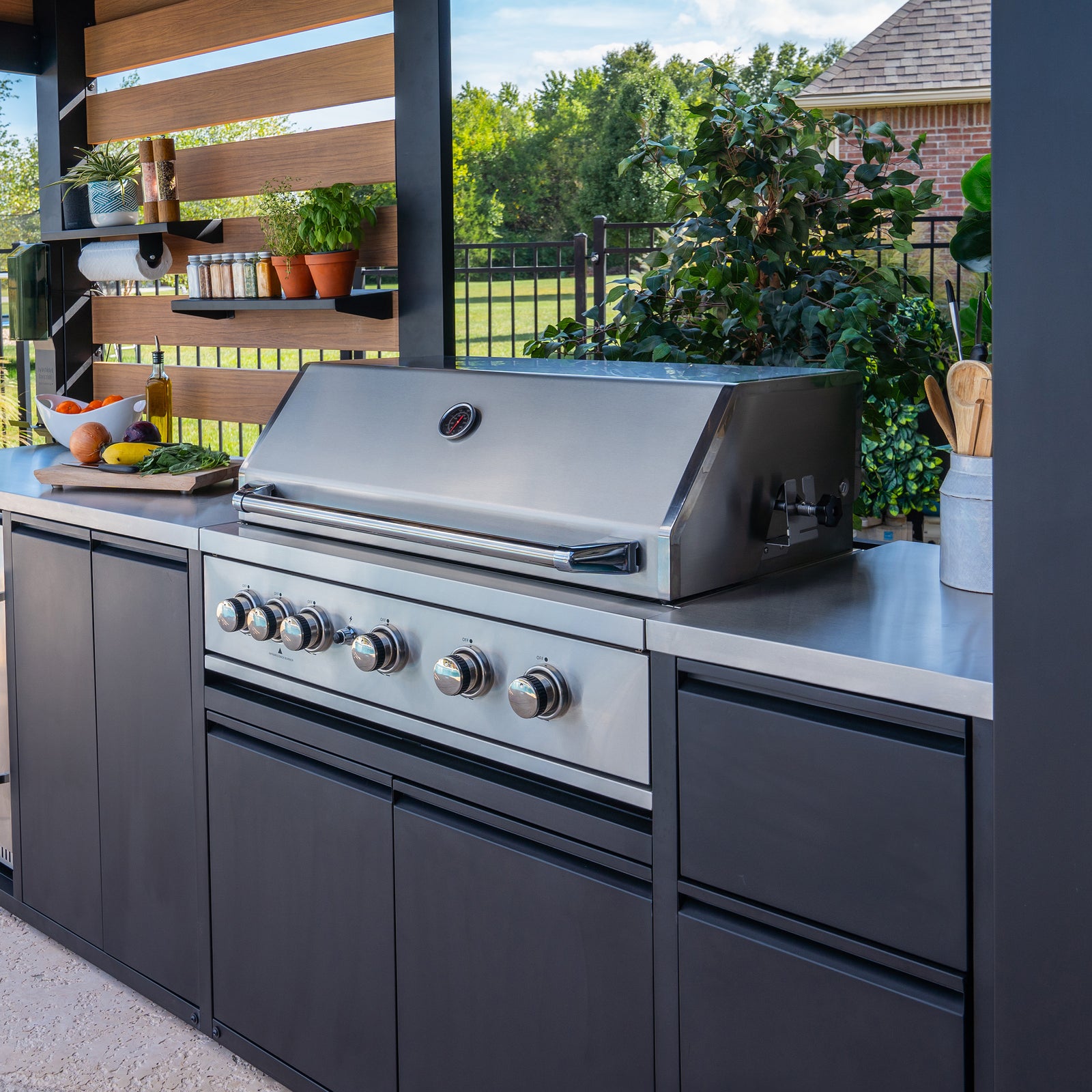 Fusion Flame Outdoor Kitchen — manufacturer photo 9